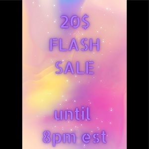 20$ Flash Sale on Dresses and Accessories